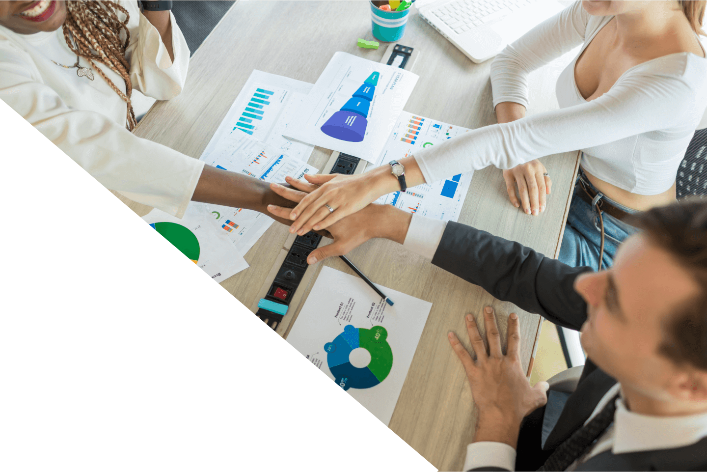 3Q Recruitment, team meeting, brainstorming, reports